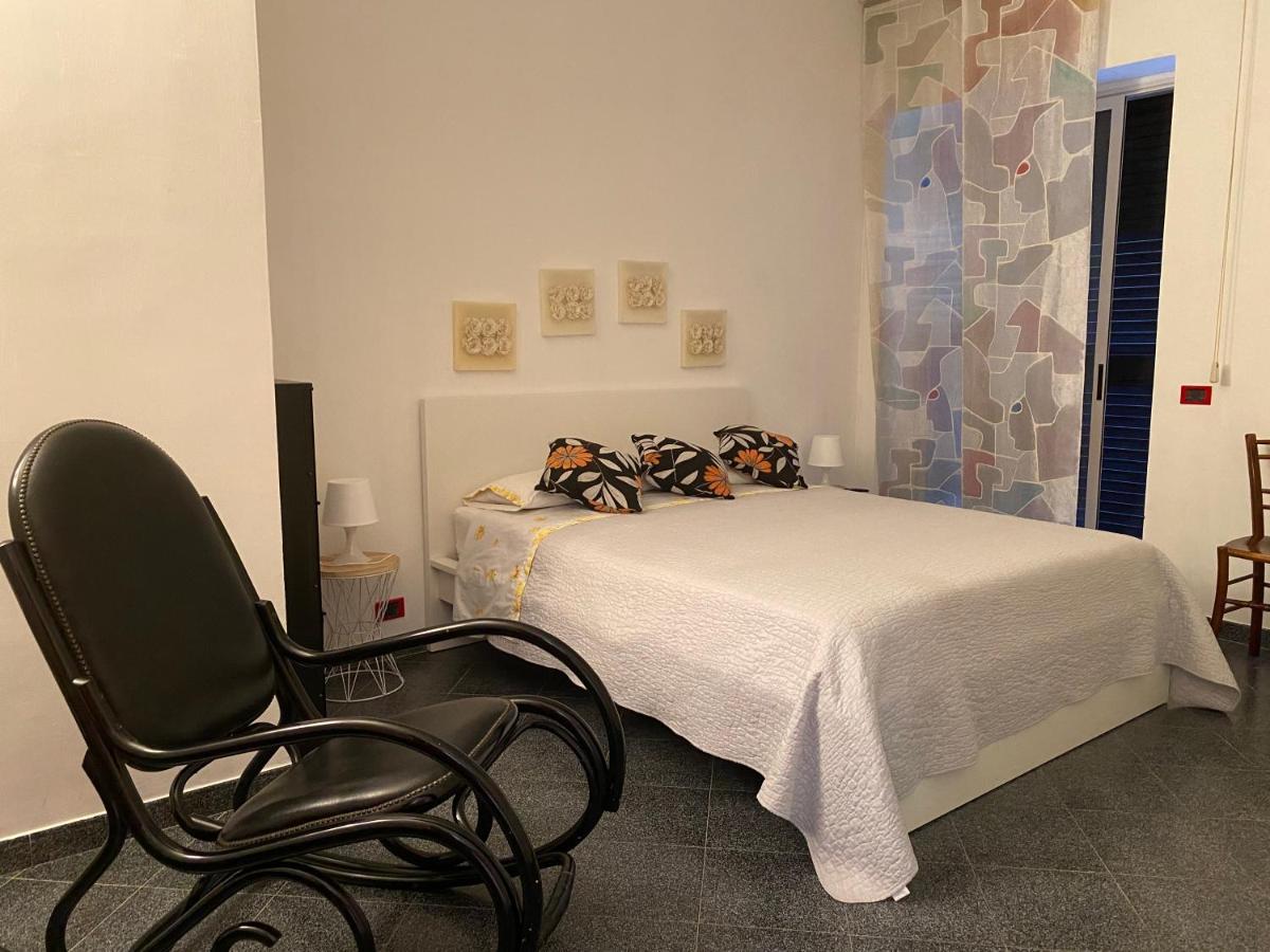 Dimora Nina Bed & Breakfast Sannicandro di Bari ภายนอก รูปภาพ
