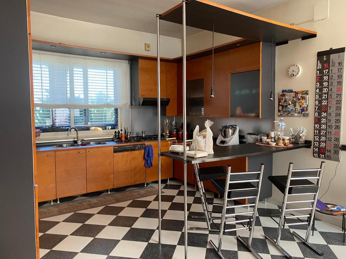 Dimora Nina Bed & Breakfast Sannicandro di Bari ภายนอก รูปภาพ